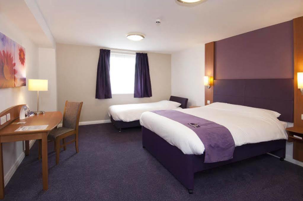 Premier Inn South Mimms/Potters Bar 외부 사진