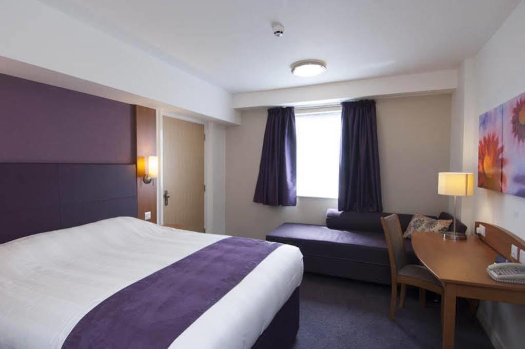 Premier Inn South Mimms/Potters Bar 외부 사진